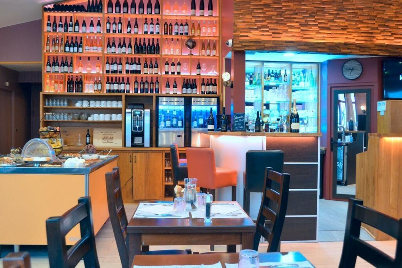 Fh Confort Hotel Orleans Co'Met Eksteriør bilde